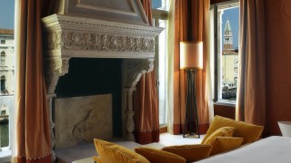 Junior Suite Deluxe with Grand Canal view Venice Centurion Palace 5