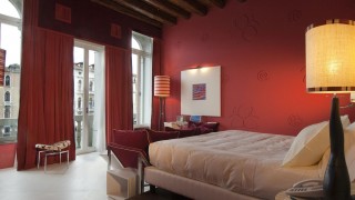 Junior Suite Deluxe with Grand Canal view Venice Centurion Palace 3