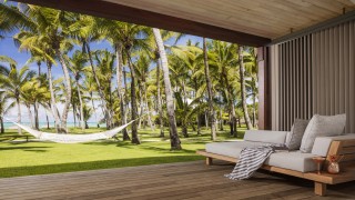 OO LeSaintGeran Ocean Suite Terrace Hammock