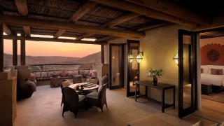 qasr al sarab by anantara deluxe terrace room 1920x1037