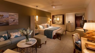 Constance Belle Mare Junior Suite